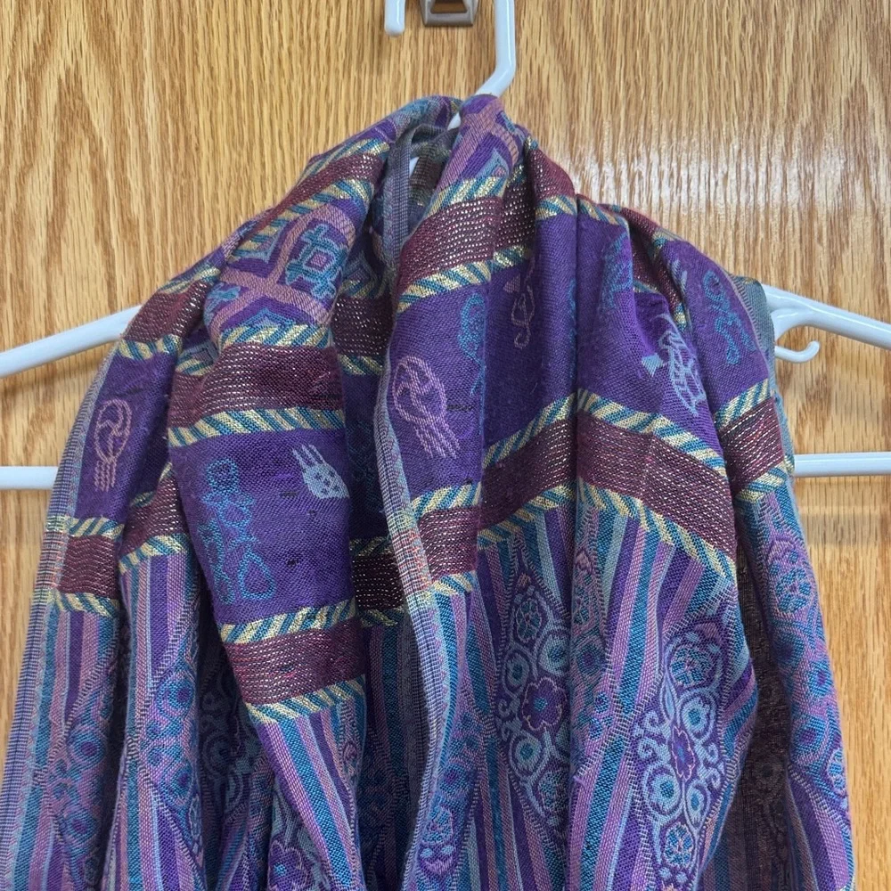 Elegant Purple and‎ Blue Patterned Scarf